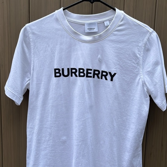 Burberry Logo Cotton T shirt size Small Mint - Picture 2 of 7